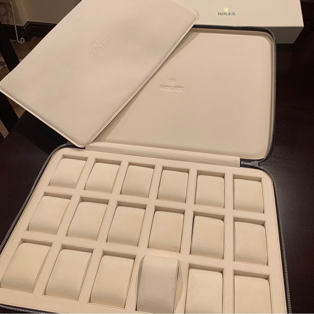 Rolex Cream Display Storage Case - Picture 5 of 11